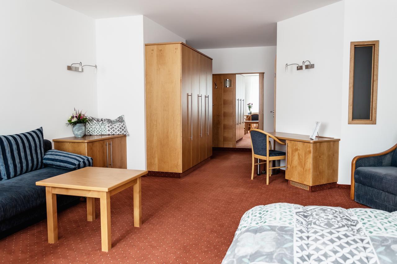 Landhotel Stegersbach Bagian luar foto