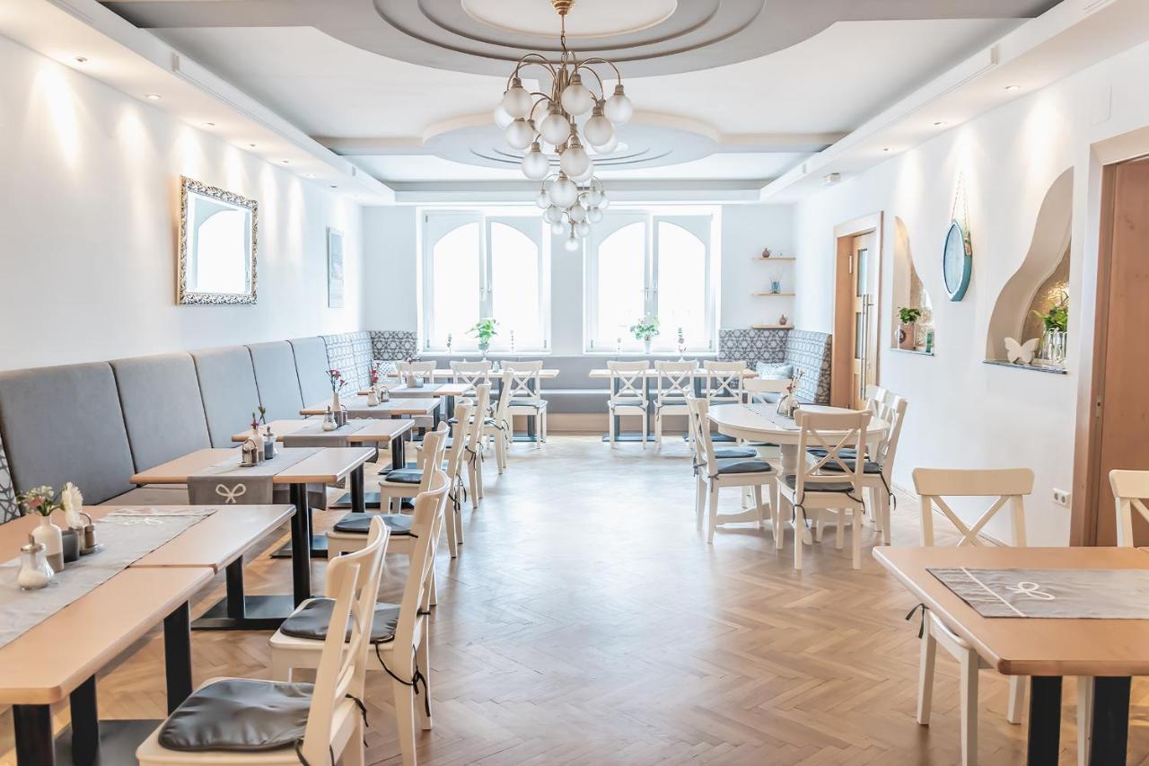 Landhotel Stegersbach Bagian luar foto