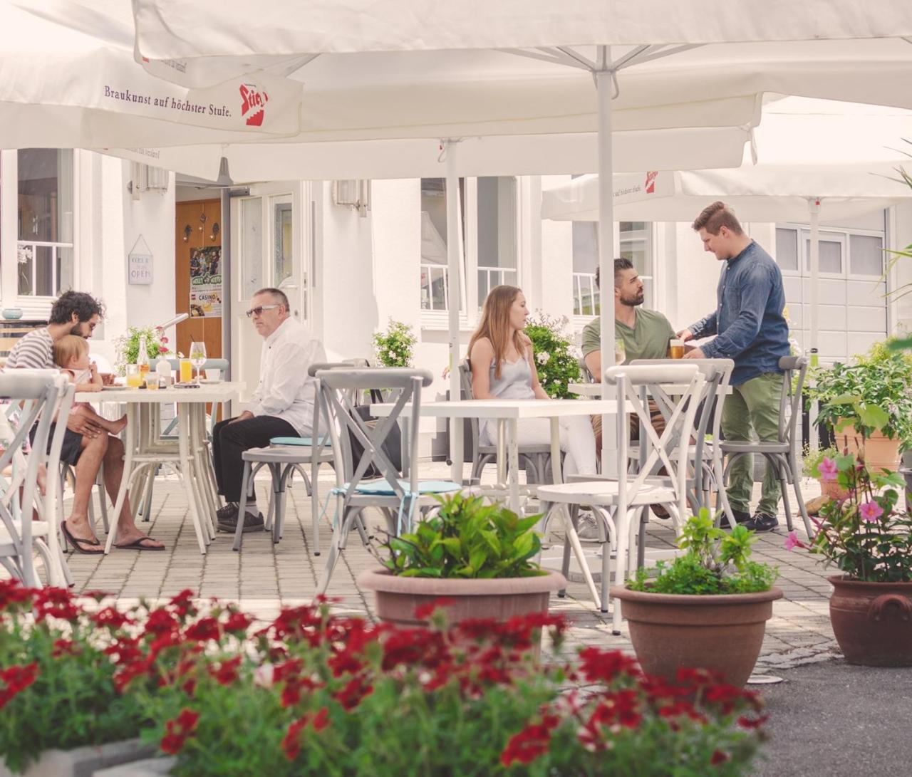 Landhotel Stegersbach Bagian luar foto